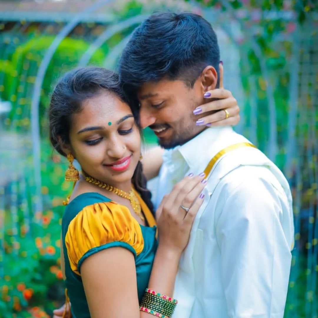 A couple embracing in an outdoor portrait